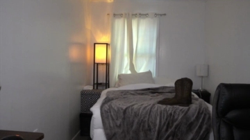 Hotmuscles6t9  01-09-2021 video spray milk